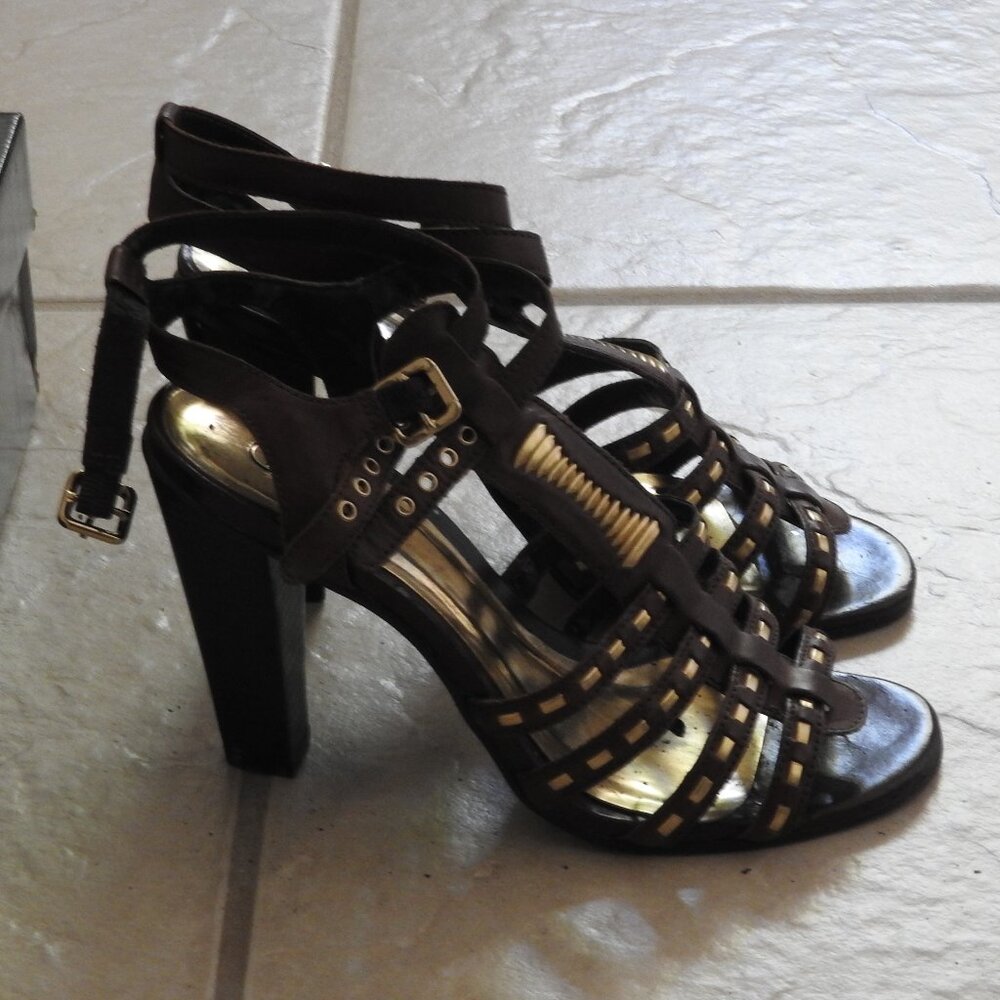 Carlos Santana Ginseng Coffee strappy heels, brown, size 8.5 - Picture 4 of 9